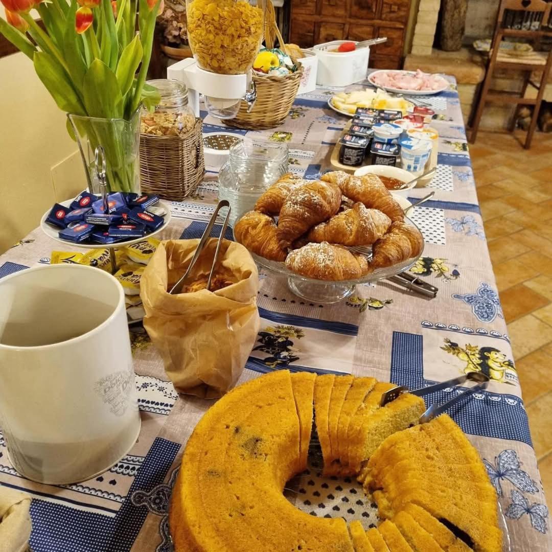 Agriturismo S. Eurosia Montalcino Luaran gambar